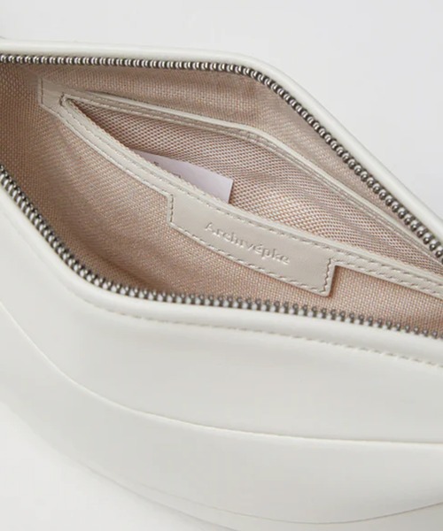 Archivepke（アーカイブエプク）の「【入庫禁止】Archivepke/アーカイブエプク Small fling bag ショルダーバッグ（ショルダーバッグ・レディース・ブラック/ホワイト・FREE）」の5枚目の写真