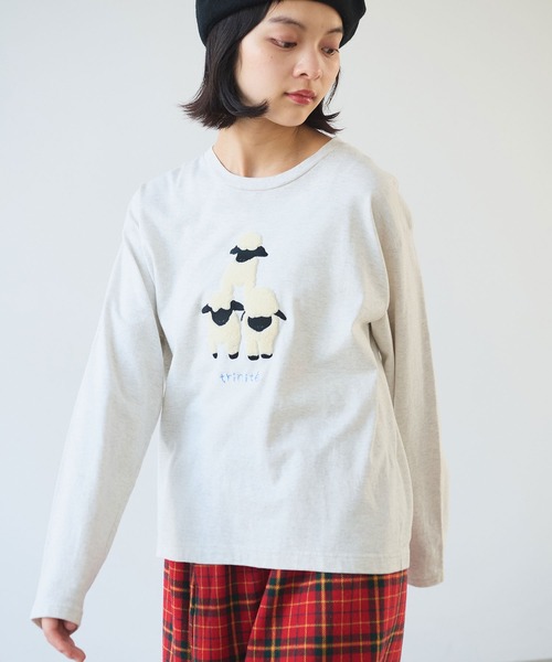 bulle de savon（ビュルデサボン）の「ひつじ刺繍 Tシャツ（Tシャツ/カットソー・レディース・オートミール/ブルー・FREE）」の6枚目の写真