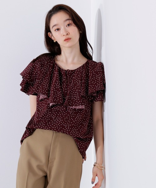 N.（N. Natural Beauty Basic）（エヌエヌナチュラルビューティーベーシック）の「ラッフルドットブラウス（シャツ/ブラウス・レディース・ブラック/オフホワイト/ブラウン・MEDIUM）」の3枚目の写真