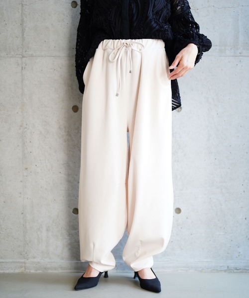Sawa a la mode（サワアラモード）の「ポンチカーブパンツ（その他パンツ・レディース・アイボリー/ブラック/チャコールグレー・FREE）」の2枚目の写真