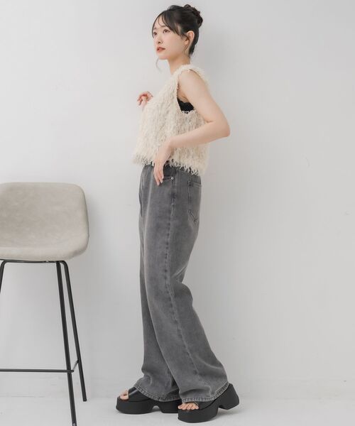 RETRO GIRL（レトロガール）の「前釦フェザーベスト（Tシャツ/カットソー・レディース・ブラック/ベージュ/ナチュラル・FREE）」の8枚目の写真