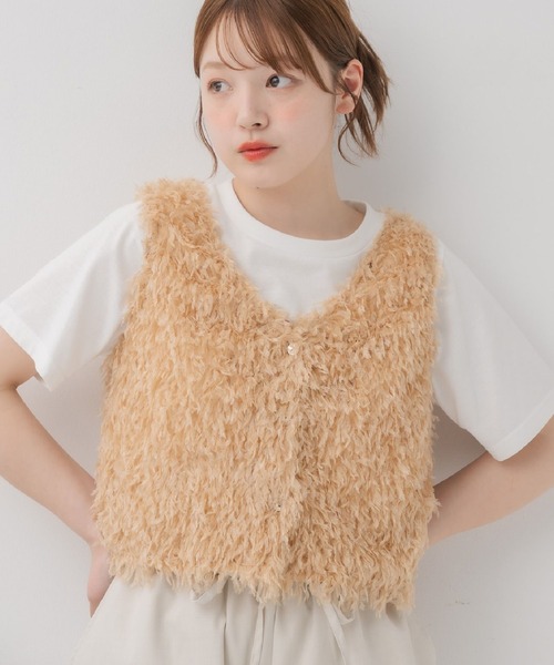 RETRO GIRL（レトロガール）の「前釦フェザーベスト（Tシャツ/カットソー・レディース・ブラック/ベージュ/ナチュラル・FREE）」の2枚目の写真