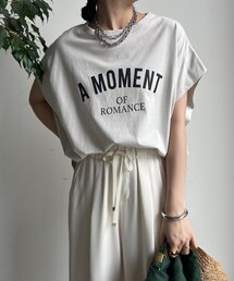 A MOMENTタックスリーブTEE
