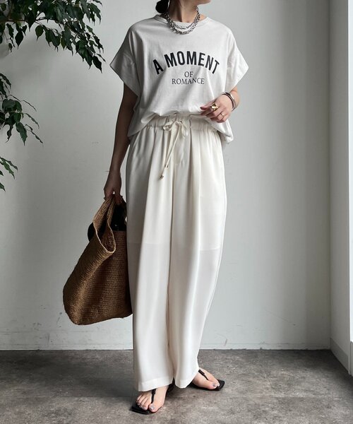 DouDou(ドゥドゥ)の「A MOMENTタックスリーブTEE(Tシャツ/カットソー・レディース・ホワイト系その他/チャコールグレー/オフホワイト・FREE)」の14枚目の写真