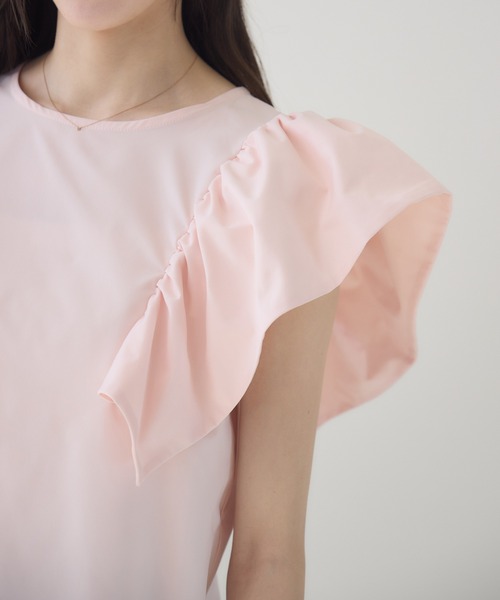 meeny miny(ミーニーマイニー)の「【meeny miny】【インフルエンサーmidopeiコラボ】”着映え”ラッフルブラウス(Tシャツ/カットソー・レディース・ブラック/ホワイト/ピンク・S-M/M-L)」の21枚目の写真