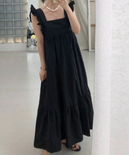 Aelina(エリナ)の「フリルスリーブワンピース(ワンピース・レディース・ホワイト/ブラック/ブルー・F)」の4枚目の写真