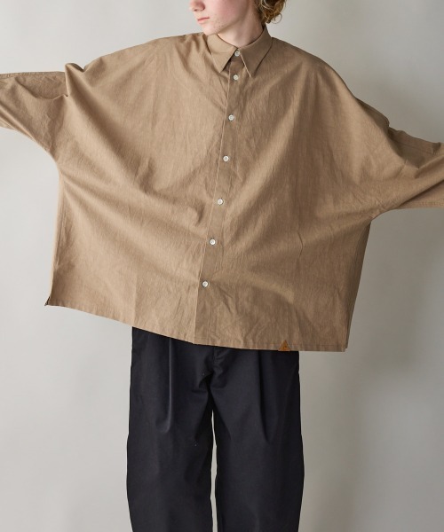 rehacer（レアセル）の「rehacer : Super Wide Dolman Sleeve Shirt / スーパーワイド ドルマンスリーブ シャツ（シャツ/ブラウス・メンズ・ベージュ/ホワイト/オリーブ・MEDIUM/LARGE/X-LARGE）」の15枚目の写真