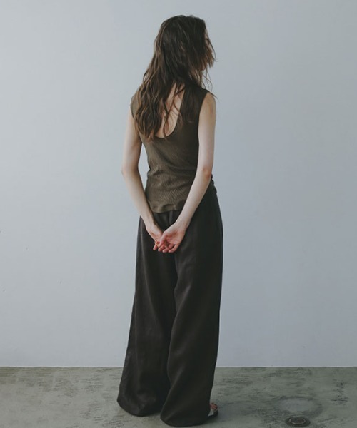 ダブルクロススリーブレスカップインプルオーバー（タンクトップ