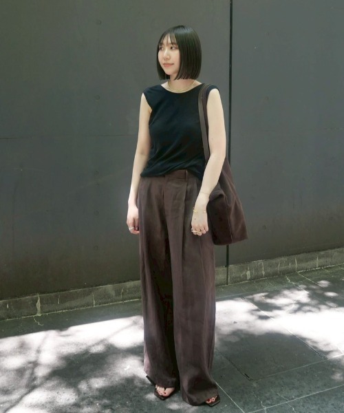 ダブルクロススリーブレスカップインプルオーバー（タンクトップ