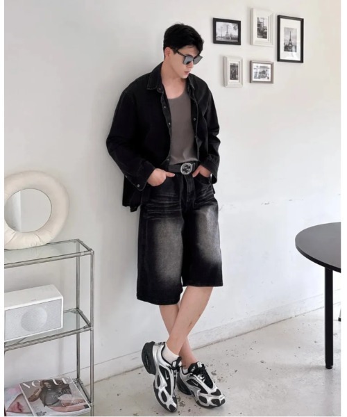 Vini（ヴィニ）の「スプレードミンゴウォッシュデニムショートパンツ（デニムパンツ・レディース・ブラック/グレー・X-LARGE/LARGE/MEDIUM）」の11枚目の写真