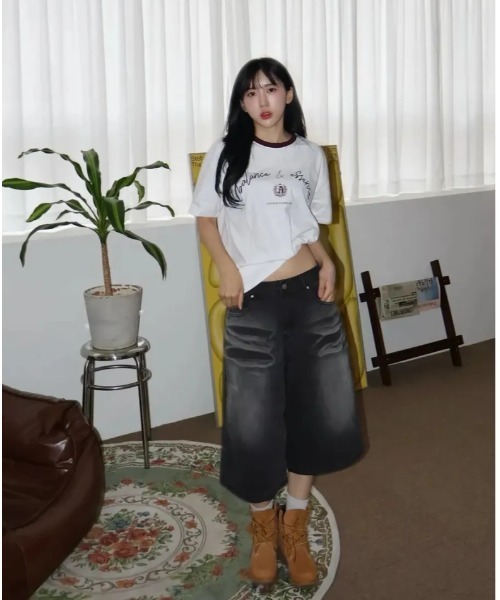 Vini（ヴィニ）の「スプレードミンゴウォッシュデニムショートパンツ（デニムパンツ・レディース・ブラック/グレー・X-LARGE/LARGE/MEDIUM）」の3枚目の写真