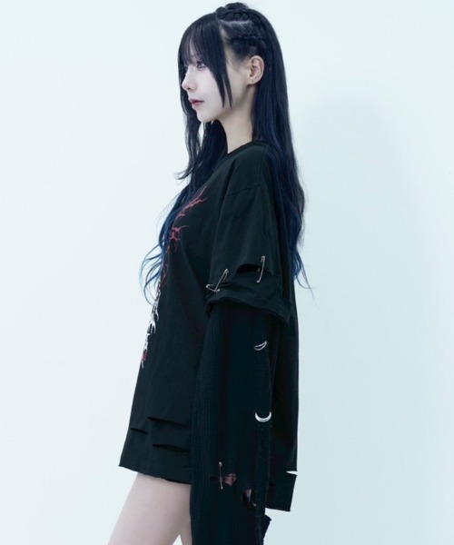 REFLEM(レフレム)の「『REFLEM/レフレム』レイヤード超ロングスリーブTee/長袖Tシャツ(Tシャツ/カットソー・レディース・グレー/ブラック・FREE)」の4枚目の写真
