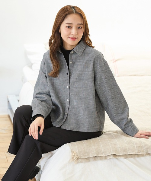 Honeys（ハニーズ）の「ショート丈シャツ（シャツ/ブラウス・レディース・ホワイト系その他/ネイビー×ホワイト/グリーン系その他/ホワイト系その他2/グレー系その他・S/M/L）」の9枚目の写真