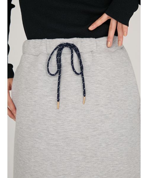 emmi（エミ）の「emmiロゴダンボールミニスカート（スカート・レディース・ブラウン/グレー/ネイビー・F）」の7枚目の写真