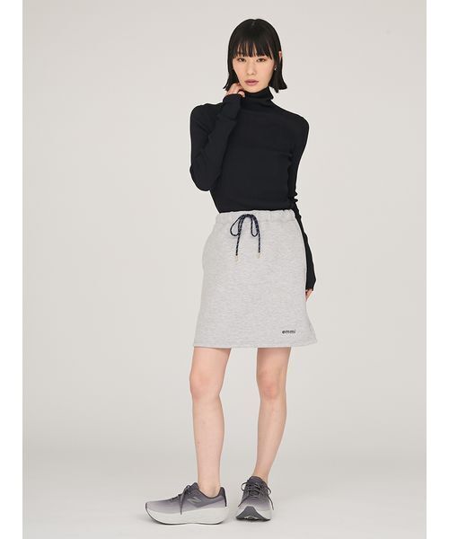 emmi（エミ）の「emmiロゴダンボールミニスカート（スカート・レディース・ブラウン/グレー/ネイビー・F）」の11枚目の写真