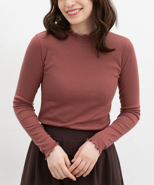 Honeys(ハニーズ)の「メローハイネックTシャツ(Tシャツ/カットソー・レディース・オフホワイト/グリーン/ダークブラウン系/レッド系その他/イエロー/グレイッシュベージュ/ピンク系その他/ブラック/ブルー・LL/M/S/L)」の8枚目の写真