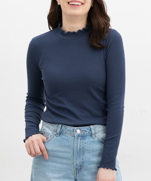 Honeys(ハニーズ)の「メローハイネックTシャツ(Tシャツ/カットソー・レディース・オフホワイト/グリーン/ダークブラウン系/レッド系その他/イエロー/グレイッシュベージュ/ピンク系その他/ブラック/ブルー・LL/M/S/L)」の6枚目の写真