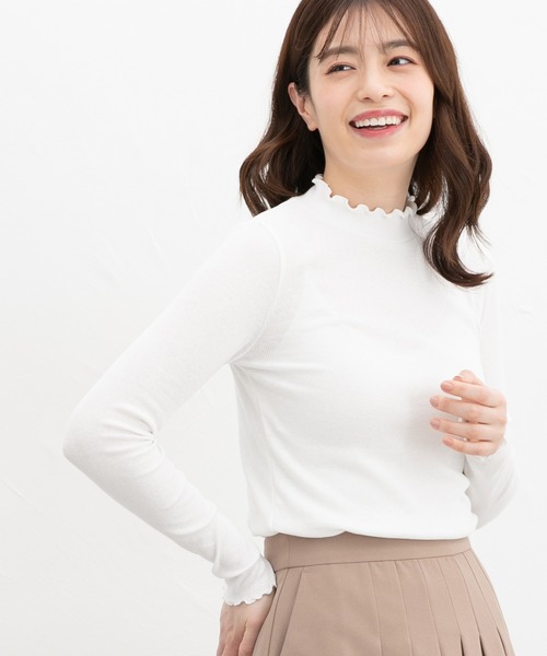 Honeys(ハニーズ)の「メローハイネックTシャツ(Tシャツ/カットソー・レディース・オフホワイト/グリーン/ダークブラウン系/レッド系その他/イエロー/グレイッシュベージュ/ピンク系その他/ブラック/ブルー・LL/M/S/L)」の11枚目の写真