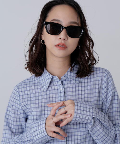 FREE'S MART(フリーズマート)の「スクエアサングラス(サングラス・レディース・ブラウン/ブラック/グレー・フリ-)」の4枚目の写真