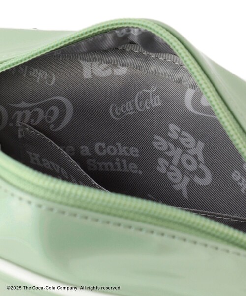 Coca Cola（コカコーラ）の「【Coca-Cola】2WAYエナメルミニボストンバッグ（ボストンバッグ・レディース・ライトグリーン/レッド・FREE）」の18枚目の写真