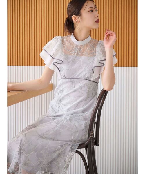 MERCURYDUO（マーキュリーデュオ）の「エンブロイダリーラッフルドレスワンピース（ドレス・レディース・ベビーピンク/ライトグレー・SMALL/MEDIUM）」の15枚目の写真