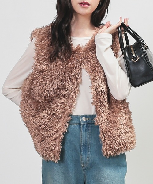 Honeys（ハニーズ）の「ファーベスト（その他アウター・レディース・モカ/ベージュ/チャコール・L/M）」の3枚目の写真