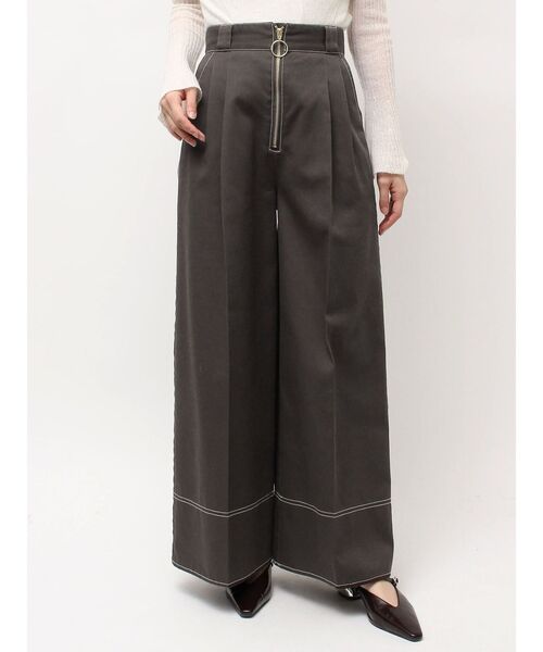 Dickies(ディッキーズ)の「【別注Dickies】タックワイドパンツ(その他パンツ・レディース・ベージュ/グリーン/ブラウン・SMALL/MEDIUM)」の4枚目の写真