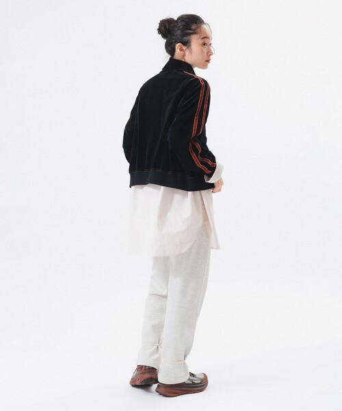 BEAMS BOY(ビームスボーイ)の「【1/15再値下げ】ベロア ライナー フルジップ(パーカー・レディース・ブラック/グリーン・ONE SIZE)」の5枚目の写真