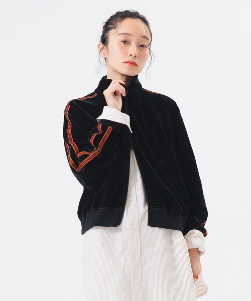 BEAMS BOY(ビームスボーイ)の「【1/15再値下げ】ベロア ライナー フルジップ(パーカー・レディース・ブラック/グリーン・ONE SIZE)」の6枚目の写真