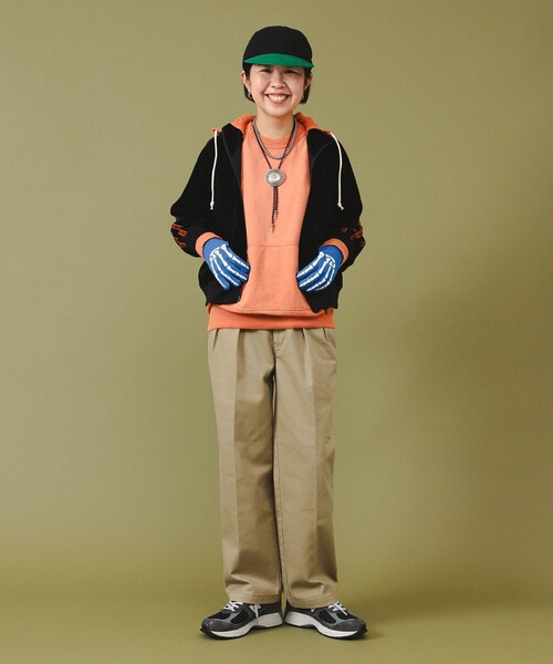 BEAMS BOY(ビームスボーイ)の「【1/15再値下げ】ベロア ライナー フルジップ(パーカー・レディース・ブラック/グリーン・ONE SIZE)」の7枚目の写真