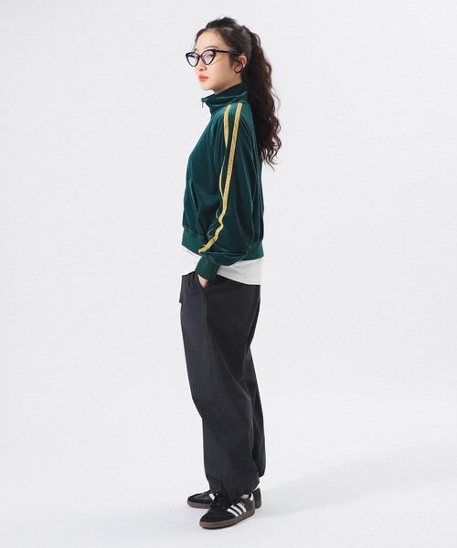 BEAMS BOY(ビームスボーイ)の「【1/15再値下げ】ベロア ライナー フルジップ(パーカー・レディース・ブラック/グリーン・ONE SIZE)」の10枚目の写真