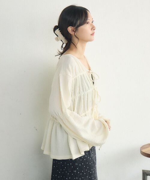 RETRO GIRL(レトロガール)の「リボンペプラムギャザーBL(シャツ/ブラウス・レディース・ナチュラル/ダークブルー/ブラック/ダークブラウン・FREE)」の20枚目の写真