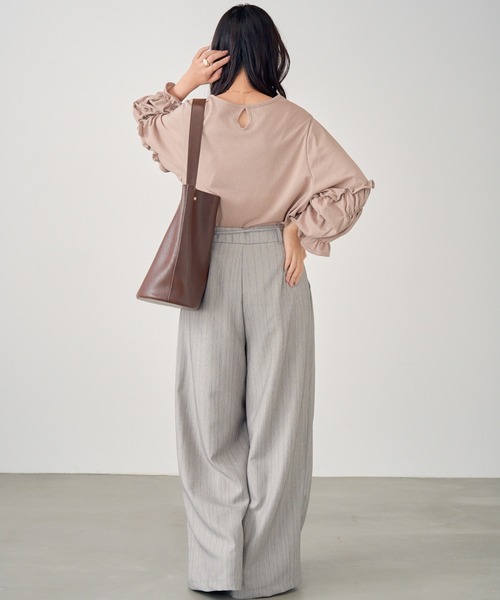 attiree(アティレー)の「スリーブデザインカットソープルオーバー(Tシャツ/カットソー・レディース・ホワイト/ブラック/グレー/モカ/ピンク・FREE)」の12枚目の写真