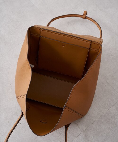 LOUNGEDRESS（ラウンジドレス）の「【&MyuQ / アンドミューク】 OPERIA（トートバッグ・レディース・ブラック/キャメル・FREE）」の9枚目の写真