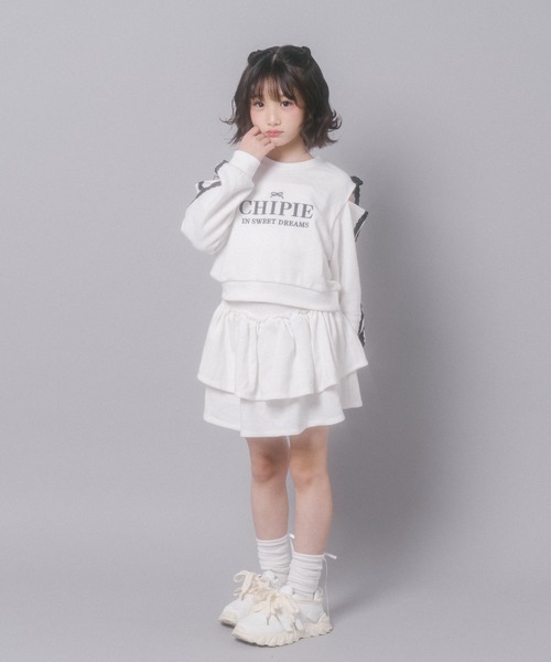 URBAN CHERRY(アーバンチェリー)の「【CHIPIE/シピ】レースリボンカットショルダートップス+ティアードスカート(スウェット・キッズ・ホワイト/ブラック/グレー・140cm/130cm/120cm/110cm/150cm)」の5枚目の写真