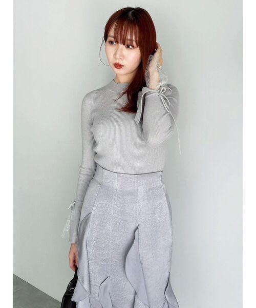 dazzlin(ダズリン)の「フリルスリットサテンスカート(スカート・レディース・ブラック/グレー・SMALL/MEDIUM)」の17枚目の写真