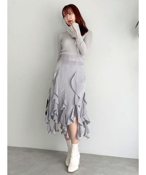 dazzlin(ダズリン)の「フリルスリットサテンスカート(スカート・レディース・ブラック/グレー・SMALL/MEDIUM)」の19枚目の写真