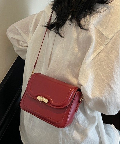 LA VORAGINE(ラ ヴォラジネ)の「レトロ ミニマル スクエア ショルダーバッグ(ショルダーバッグ・レディース・ブラック/ブラウン系その他/ワイン/ブラウン・FREE)」の4枚目の写真