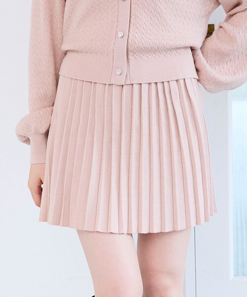 MAJESTIC LEGON(マジェスティックレゴン)の「ニットプリーツミニスカート(スカート・レディース・ピンク/ブラック/アイボリー・MEDIUM)」の3枚目の写真