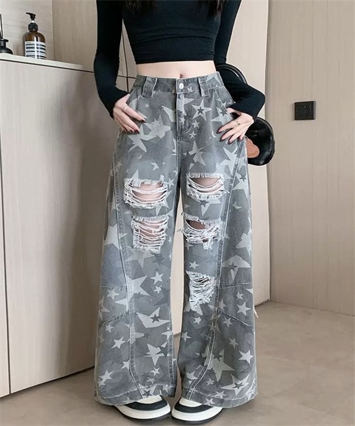 Dream garden(ドリームガーデン)の「星柄ダメージデニムワイドパンツ(デニムパンツ・レディース・カーキ・S/M/L/XL)」の1枚目の写真