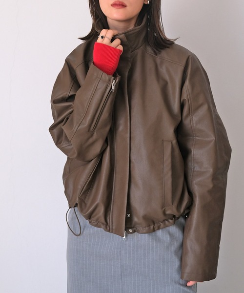 AKTE（アクテ）の「フェイクレザージップアップブルゾン（ブルゾン・レディース・ブラック/モカ・FREE）」の2枚目の写真