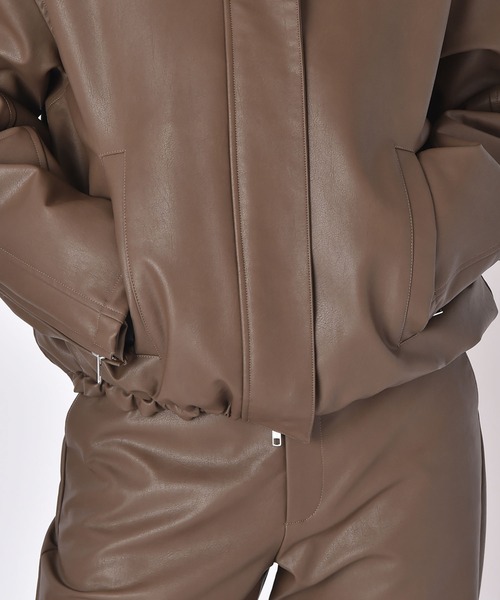 AKTE（アクテ）の「フェイクレザージップアップブルゾン（ブルゾン・レディース・ブラック/モカ・FREE）」の13枚目の写真
