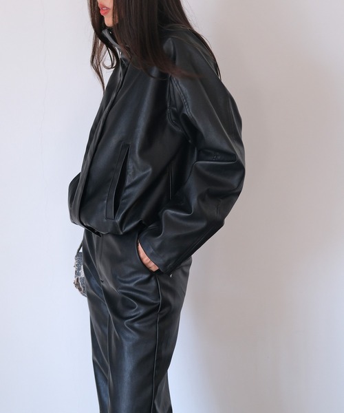 AKTE（アクテ）の「フェイクレザージップアップブルゾン（ブルゾン・レディース・ブラック/モカ・FREE）」の21枚目の写真