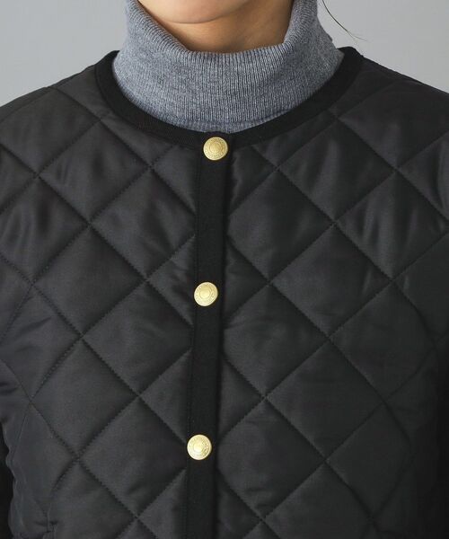 Traditional Weatherwear（トラディショナルウェザーウェア）の「Traditional Weatherwear（トラディショナル ウェザーウェア）ARKLEY PUFF SLEEVE キルティングジャケット（ブルゾン・レディース・ブラック・00）」の6枚目の写真