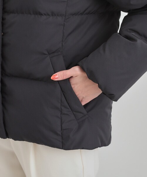 DRESKIP(ドレスキップ)の「【撥水/洗える】ショートフーディーダウン(ダウンジャケット/コート・レディース・ベージュ/ブラック/ブラウン系・03/02/01/04)」の22枚目の写真