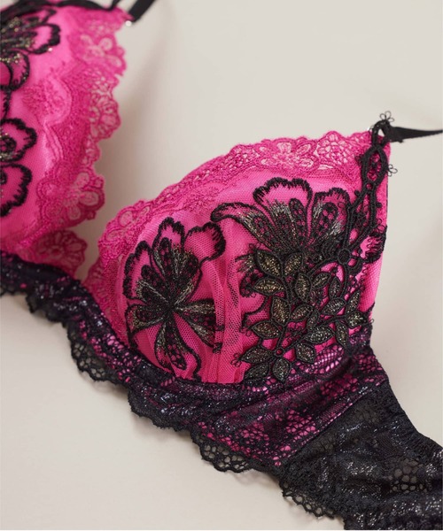 セール】オーバーグリッター トリックリフト（F～Gカップ