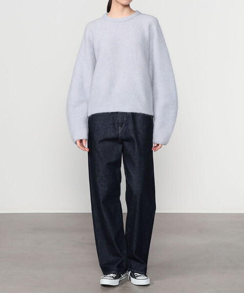 UNFIL（アンフィル）の「UNFIL | スーパーキッドモヘア クルーネックニットプルーバー WOMEN（ニット/セーター・レディース・ブラック/ライトブルー・1）」の4枚目の写真