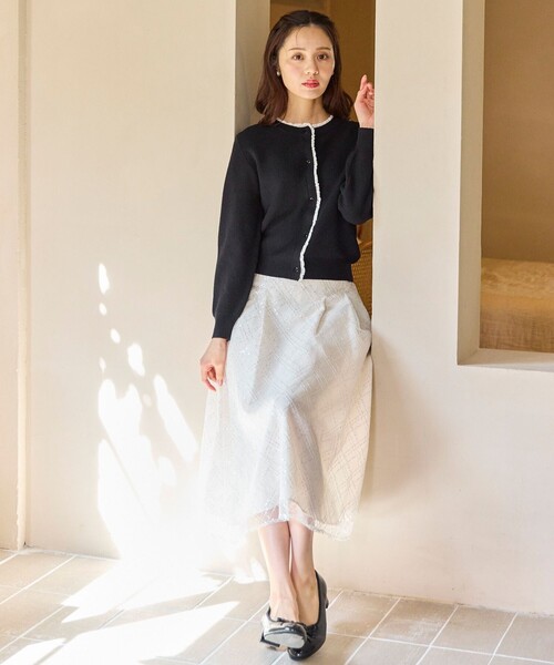 Feroux(フェルゥ)の「レーストリム ニット カーディガン(カーディガン/ボレロ・レディース・スカイブルー系/ブラック系・F)」の10枚目の写真