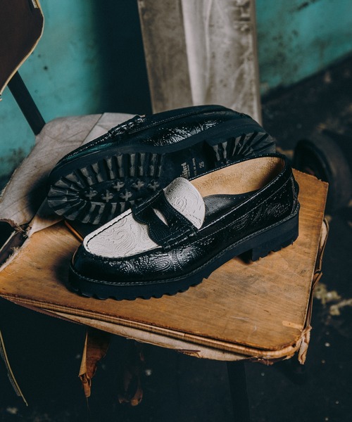 The Kenford Fineshoes（ケンフォードファインシューズ）の「ケンフォード ファインシューズ メンズ K005 タンクソール ローファー ペイズリー（ローファー・メンズ・ブラック×ホワイト・26.5/26/25.5/25/27/27.5）」の2枚目の写真