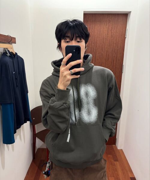 CRIGUN(クリガン)の「エフェクトグラフィックス フードパーカー カーキ(パーカー・レディース・カーキ・X-LARGE/XX-LARGE/MEDIUM/LARGE)」の13枚目の写真